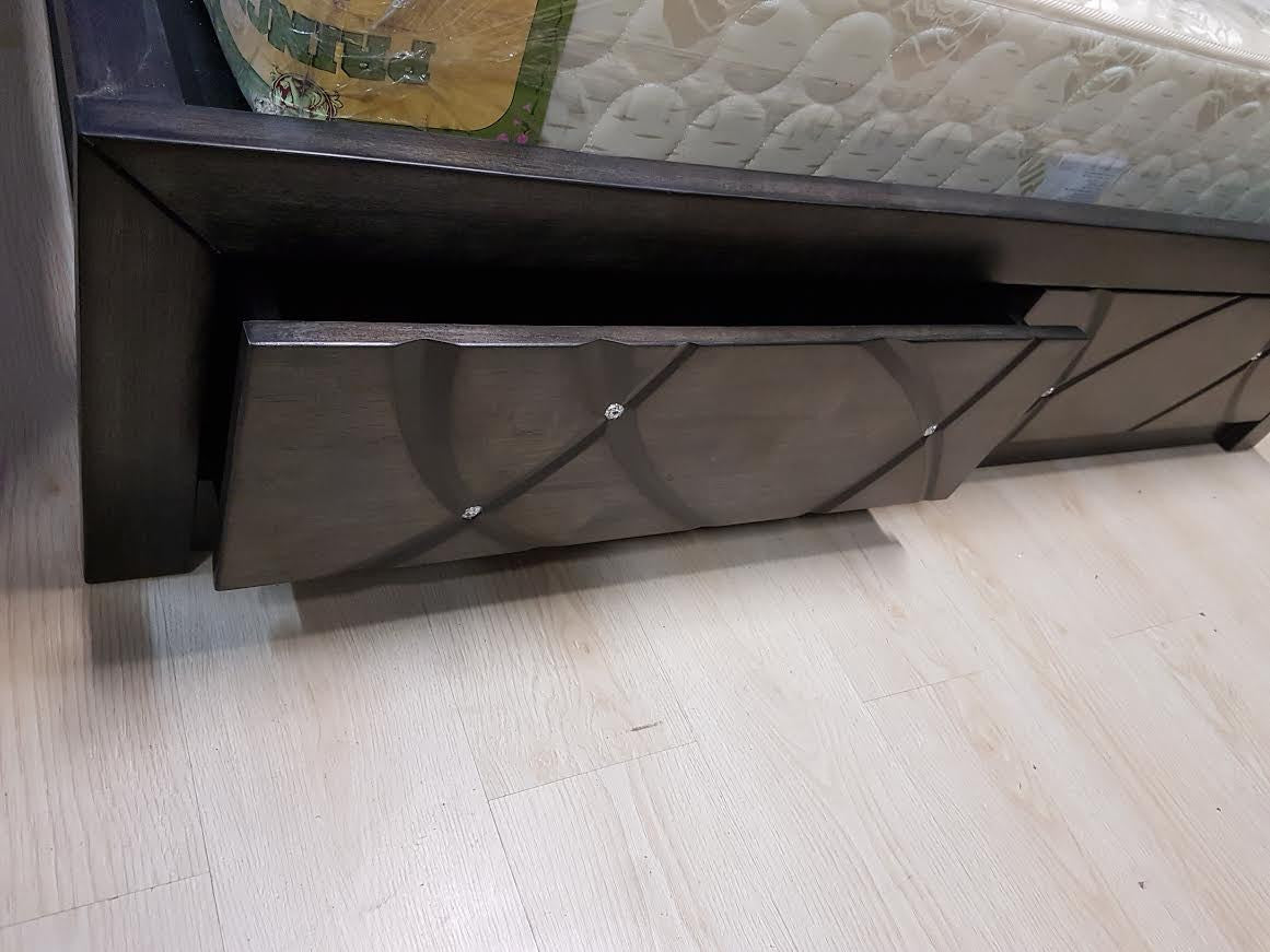 KING CHALET (TONE) BED WITH 2 FOOT STORAGE DRAWERS (1-18-7-12-5) - SAPPHIRE DECORATED WITH SWAROVSKI CRYSTAL