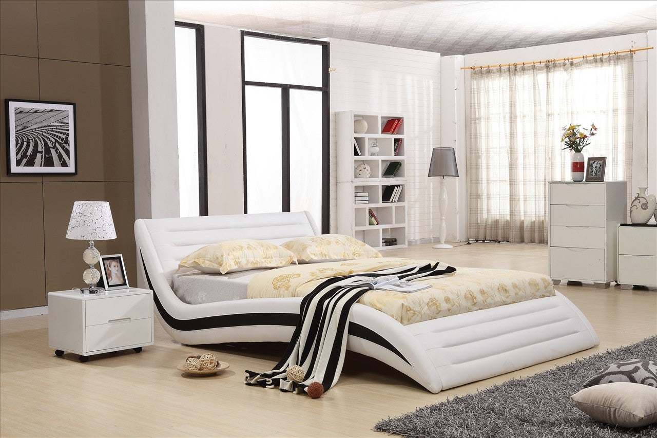TORENIO (3009) QUEEN 3 PIECE BEDSIDE BEDROOM SUITE (WITH #25 BEDSIDES) - LEATHERETTE - WHITE