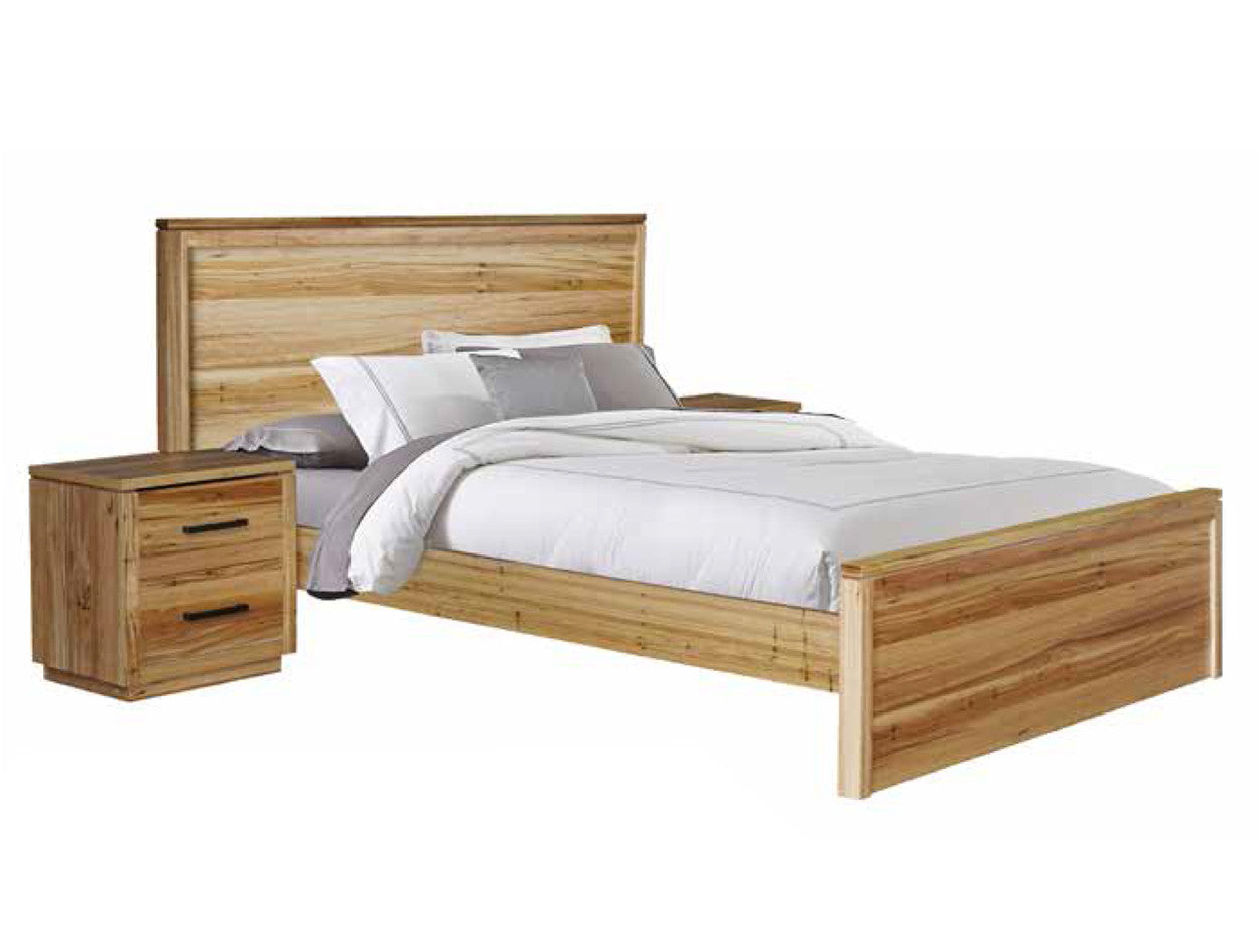 KING MELRILLE BED - WORMY CHESTNUT