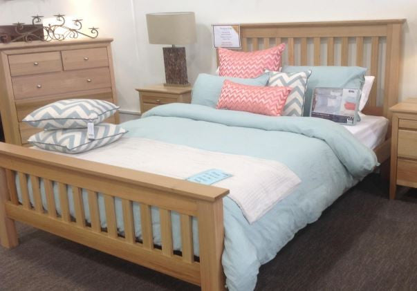 QUEEN GLADSTINE TASMANIAN OAK BED FRAME - (MODEL:5-16-19-15-14) - AS PICTURED