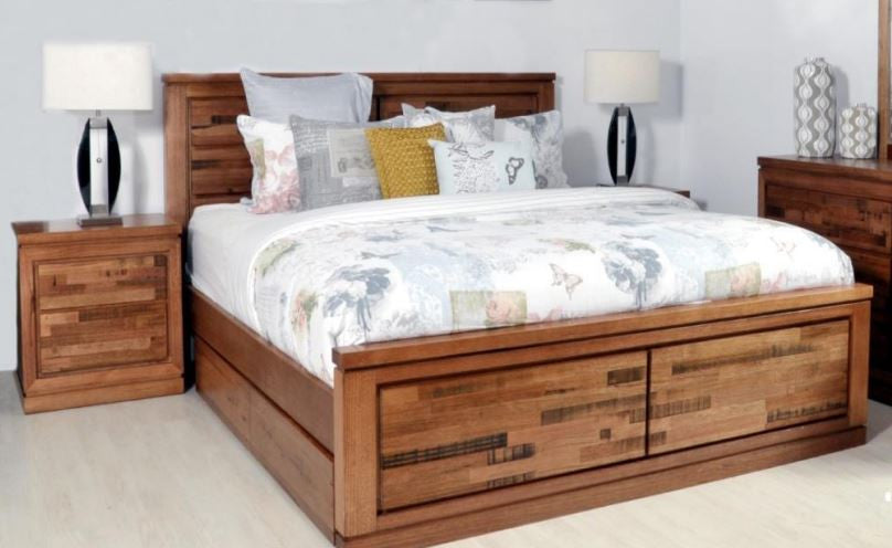 BERTROSE QUEEN 3 PIECE (BEDSIDE) TASMANIAN OAK BEDROOM SUITE - (MODEL:3-1-18-12-9-19-12-5) - AS PICTURED