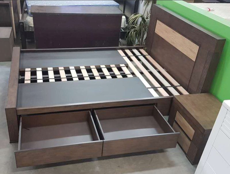 QUEEN EVEREST (2108) TIMBER BED WITH 4 DRAWERS - AS PICTURED