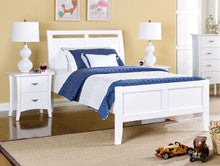 LISERLI (5205) KING 3 PIECE (BEDSIDE) BEDROOM SUITE - WHITE
