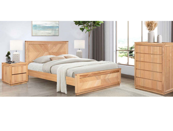 HIGHLAND QUEEN 4 PIECE TALLBOY BEDROOM SUITE - NATURAL WITH A CLEAR LACQUER FINISH