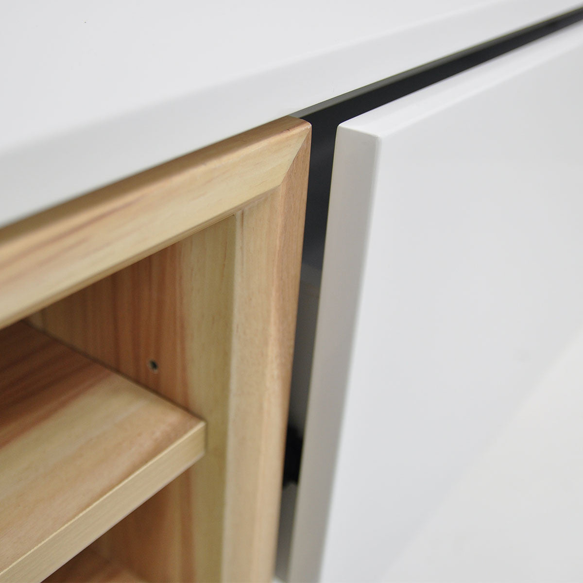 JACQUELINE 2.2 ENTERTAINMENT UNIT WITH 2 DOORS & 2 DRAWERS - HIGH GLOSS WHITE / CYPRESS