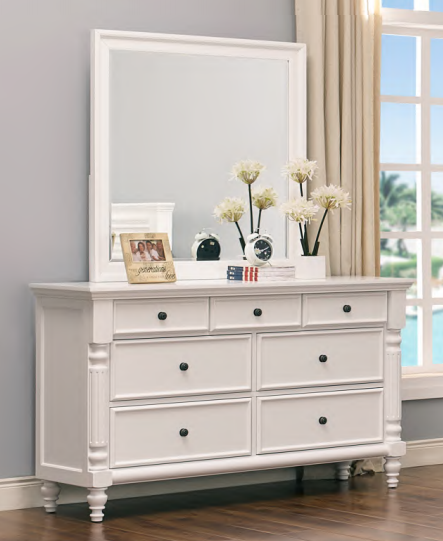 SHONTO QUEEN 5 PIECE (DRESSER) BEDROOM SUITE - AS PICTURED