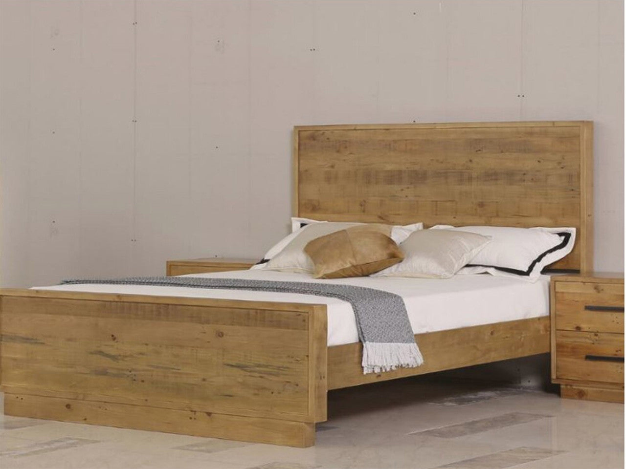 QUEEN SYRACUSE SOLID TIMBER PANEL BED - (MODEL:1-21-7-21-19-20) - RUSTIC