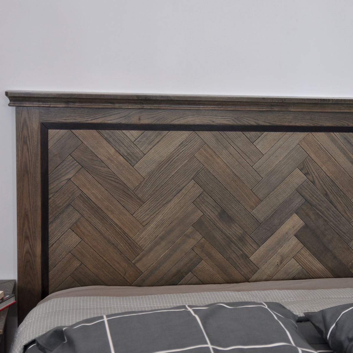 QUEEN MOSAIC OAK TIMBER PANEL BED FRAME - ASH OAK