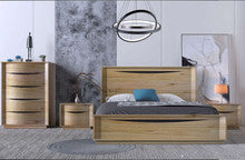 QUEEN SIGNATURE HARDWOOD MESSMATE BED - NATURAL