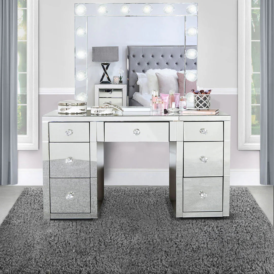 MIRRORED DRESSING TABLES