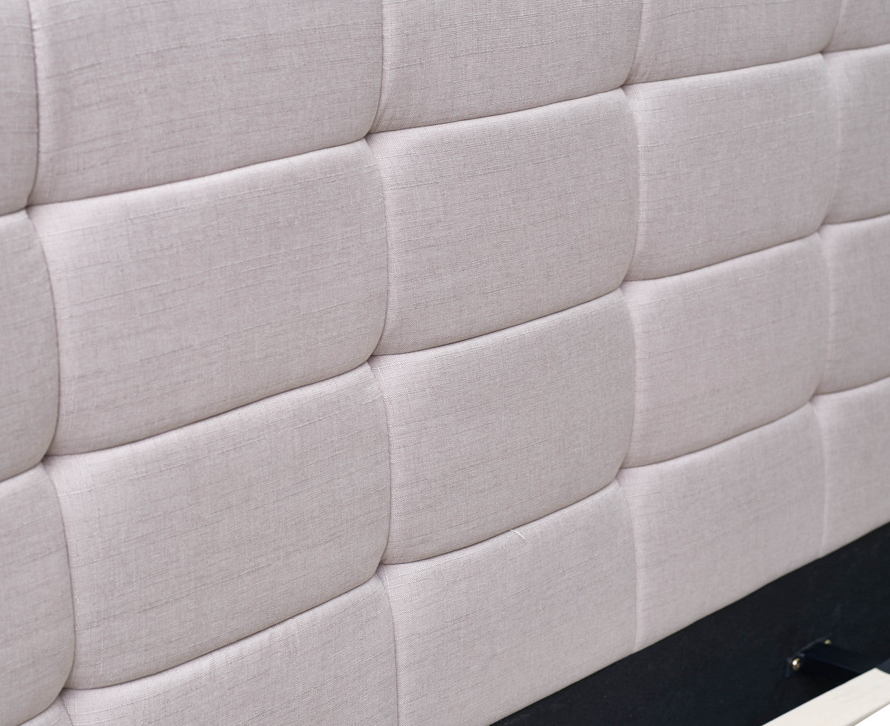 KING DELUXE FABRIC LINEN  TUFTED BED -  BEIGE