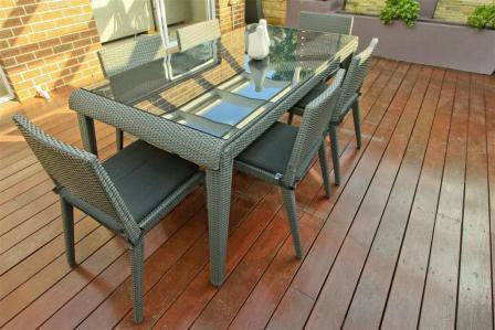 OUTDOOR DINING SETTINGS