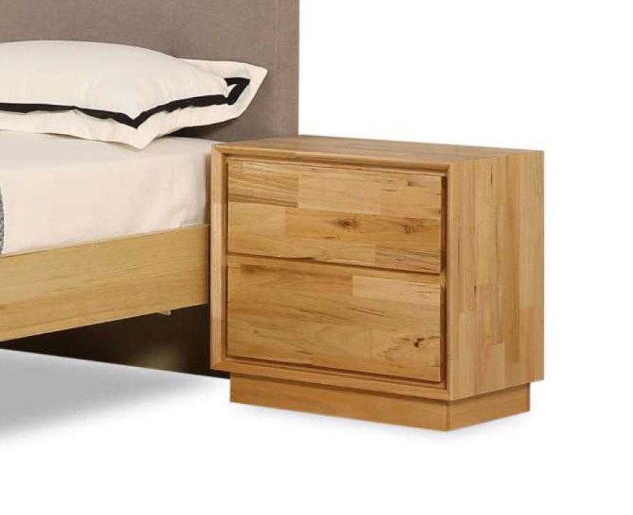 Alessia Bedside