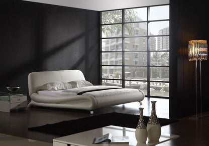 QUEEN ROCKWELL 100% LEATHER / LEATHERETTE COMBINATION BED (B010) - ASSORTED COLOURS