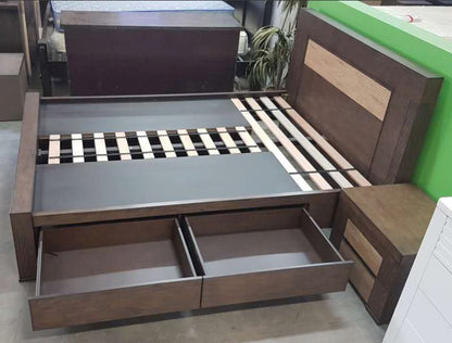 KING EVEREST (2108) TIMBER BED WITH 4 DRAWERS - AS PICTURED