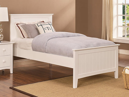 Queen Corbin (5203) Timber Veneer Bed - White