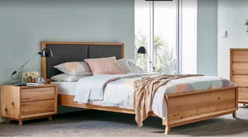 King Boston Timber Bed - As Pictured