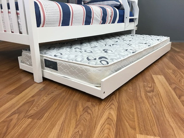 VELOZ SINGLE OVER DOUBLE (TRIO) BUNK BED WITH MATCHING BUDGET SINGLE TRUNDLE BED - BRIGHT SATIN WHITE (SNOW)