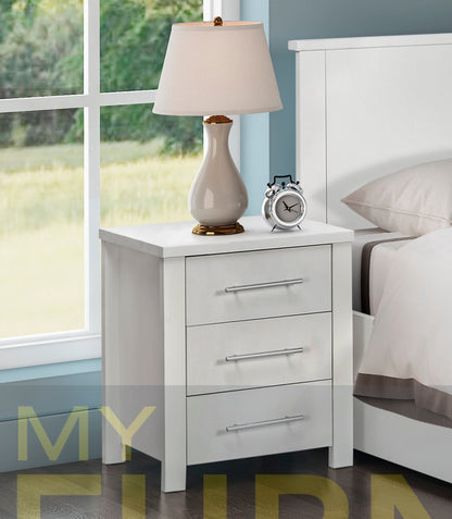 AMAZING 3 DRAWER BEDSIDE TABLE (MODEL:3-18-5) - LIGHT OAK , WHITE OR CHOCOLATE