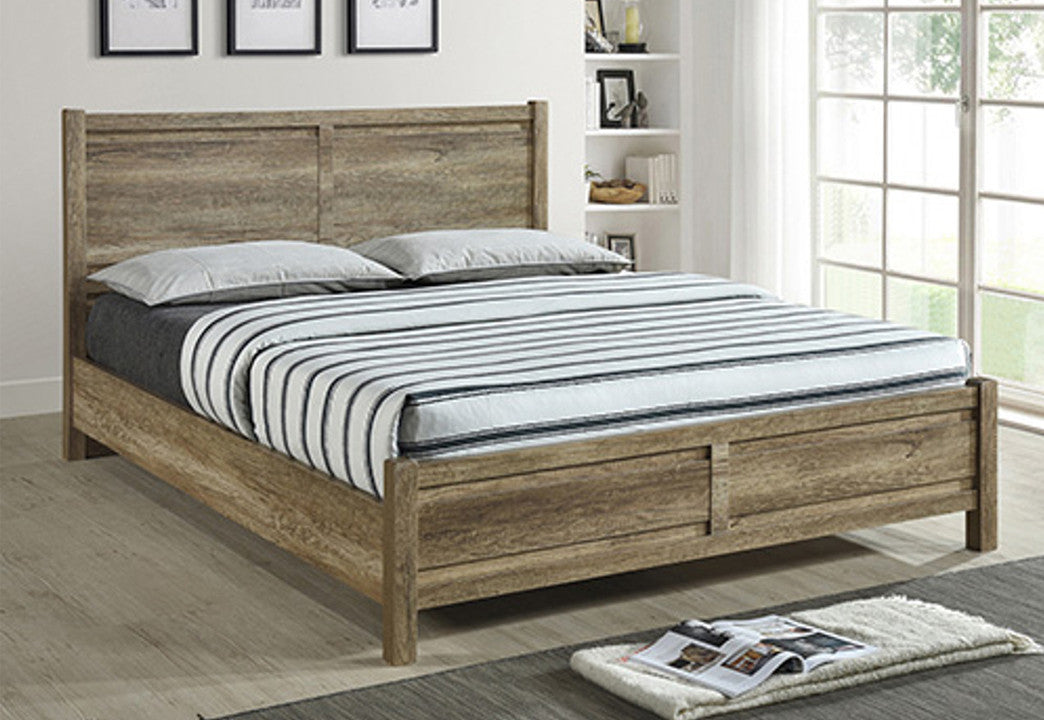 King Vaughan Panel Bed - Oak