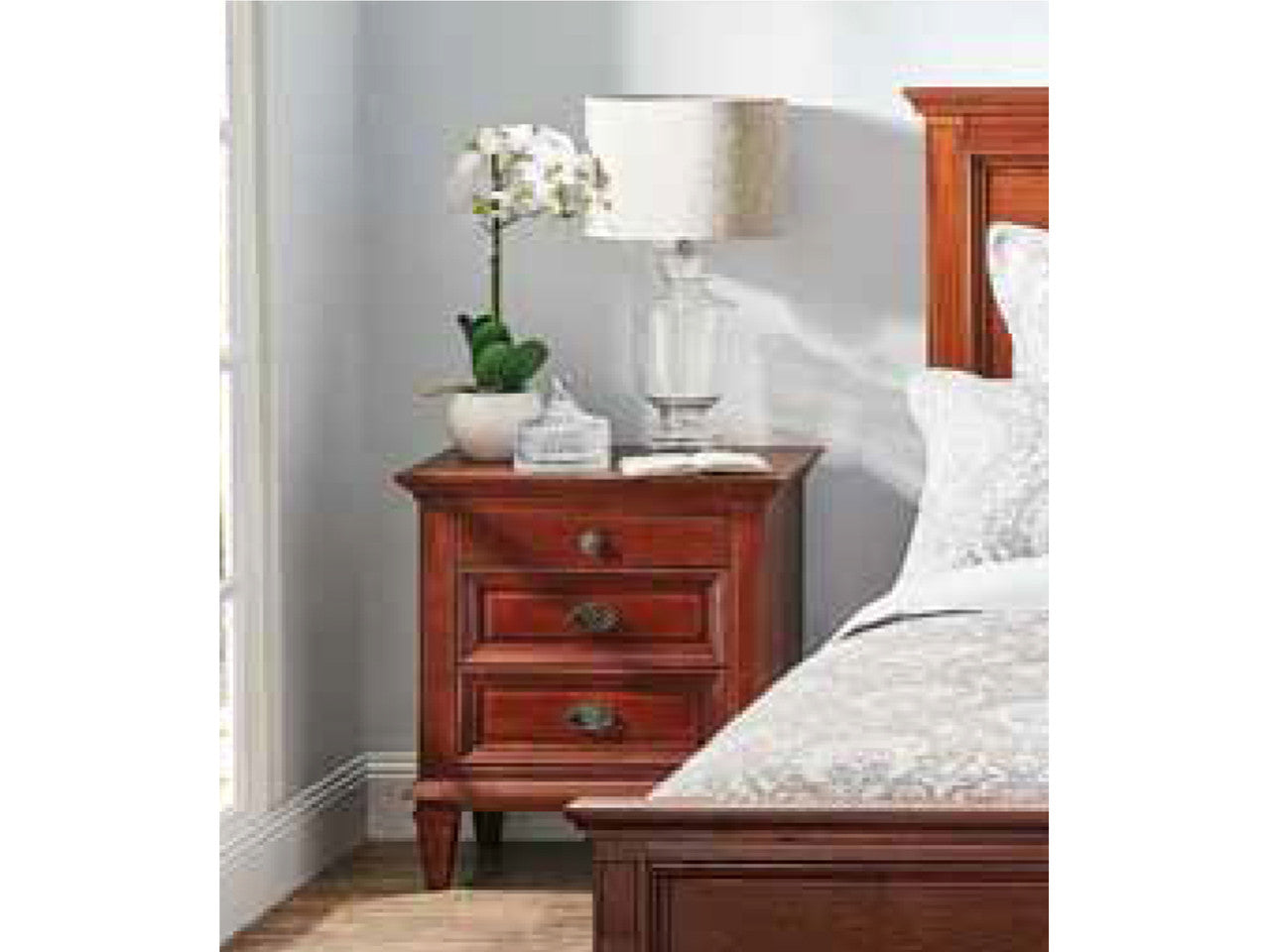 QUEEN FORT PAYNE 5 PIECE (DRESSER) BEDROOM SUITE - NATURAL & WARWICK ORANGE/YELLOW