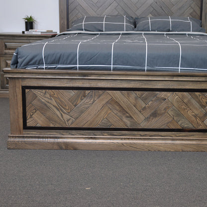 QUEEN MOSAIC OAK TIMBER PANEL BED FRAME - ASH OAK
